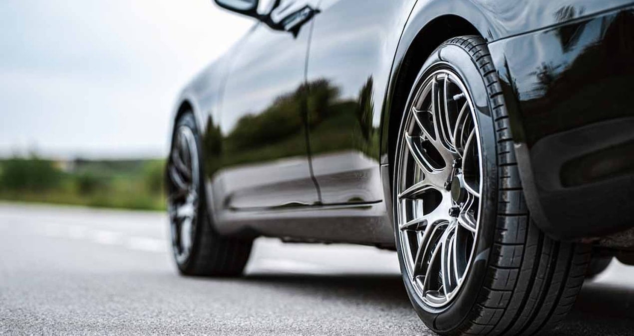 arabasi siyah olanlara kotu haber duyan kosar adim uzaklasiyor aVvKLDdb