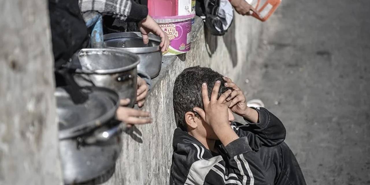 gazzede aclik nedeniyle olenlerin sayisi 400u asti xhMNLEgm