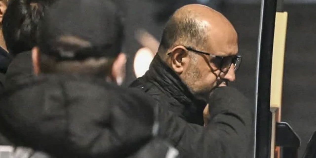 aziz ihsan aktasin ortagi adam silah cekti sesini cikarmadin iste iddianamede gecen akpli belediyeler RBqEjQge.jpg