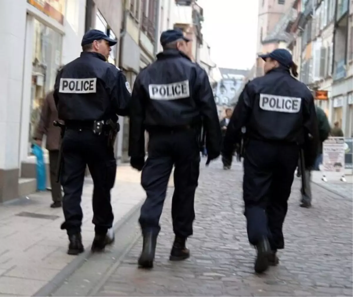 oleron adasinda saldiri 9 yarali ppGA7FOG.jpg