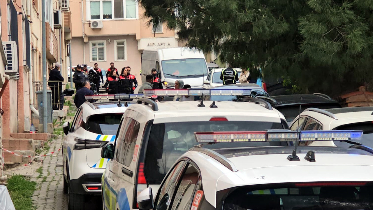 Freni Boşalan Minibüs Yürüyüş Yolu Üzerinde Dehşet Saçtı